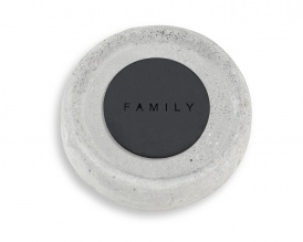 "FAMILY" tray w/lip